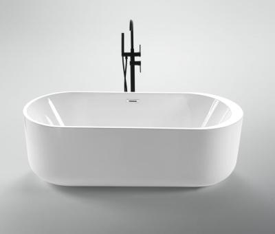 China Acrylbad mit Whirlpool und Wasserhahn Elegante glatte ovale freistehende Wanne zu verkaufen