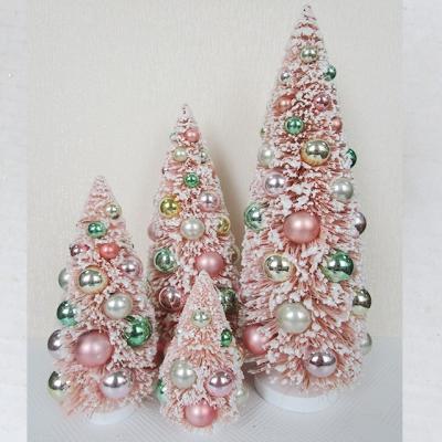 China Natural Sisal Christmas Bottle Brush Tree With Ornaments Decoration for sale