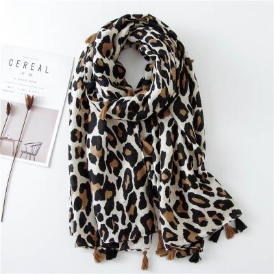 China Luxury Designer Fashion Designer Square Leopard Silk Scarf European American Cotton Long Silk Scarf Famous Brands for sale