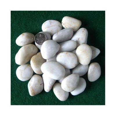 China Modern Wholesale Promotional Prices Garden And Polished Pebble Pebbles Stones for sale