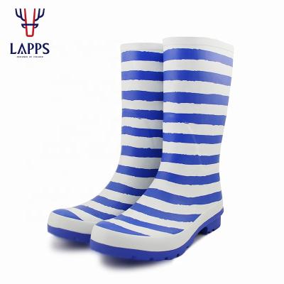 China Fashion Trend Rain Boots Women Anti-slip Shoes Bar Rubber Rain Boots Ladies Rain Boots for sale