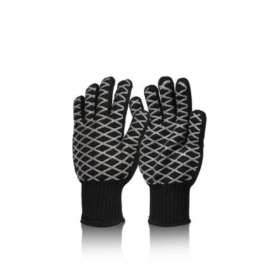 China Comfortable Industrial High Quality Cotton Fabric Aramid Kitchen Use BBQ Heat Resistant Gloves for sale