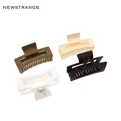 China New Soft Decor Girl Hair Claw Single Color No Trace Matte Square Plastic Hollow Non Slip Hair Claw Clip For Girls for sale