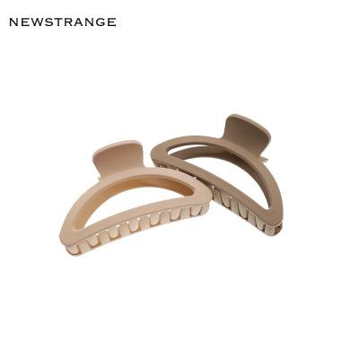 China Decor Wholesales Large Semicircle Matte Hair Claw For Girls Solid Color Bow Plastic Hair Claws Factory Women Hair Accessories Large for sale