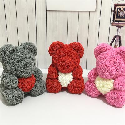 China Gray Rose Bear holding Red Heart MUST HAVE 2019 Artifical Flower Foam Rose Bear Toy Handmade Pride Gift 40cm Te koop