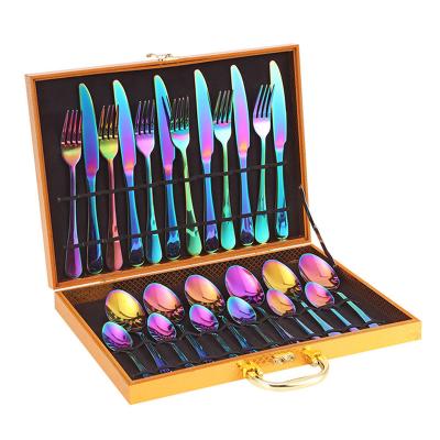 China Viable Stainless Steel Cutlery Set 24 Pieces Gold Dinner Knife Fork Silverware Steak Knife Wedding Restaurant Flatware With Wooden Box for sale