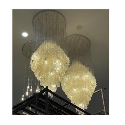 China modern natural color party wedding decoration modern flat round capiz shell chandelier light for sale