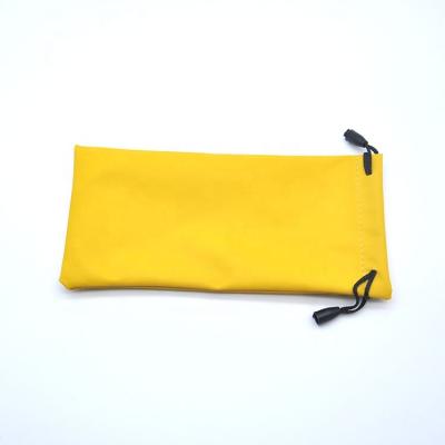 China 2021 Top Style Sunglasses Case Logo Microfiber Sunglasses Pouch Custom Made With Yellow Red Pink for sale