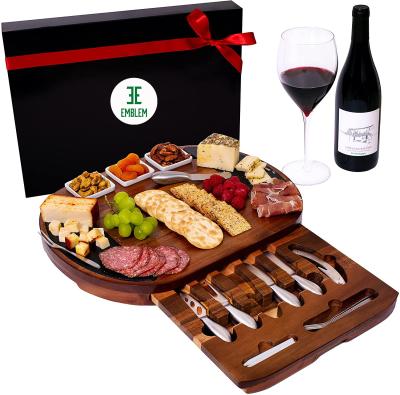 China Large Sustainable Log Charcuterie Board Set, Wooden Cheese Board Set, Acacia Wood Cheese Board Set for sale