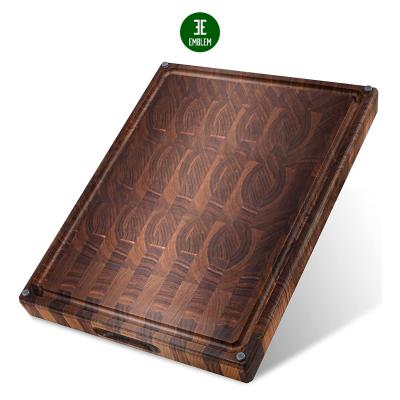 China Sustainable Large Walnut Wood Cutting Board, Multifunctional Board with Matching Compartments and Juice Drip Groove for sale