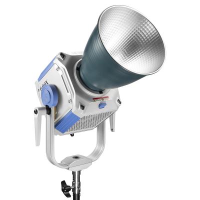 China Professional 600w Adjustable Color Tempurate LS Color Arri Fresnel Spot Photo Digital Studio Accessories Video Light 600w Film Photographic Lighting for sale