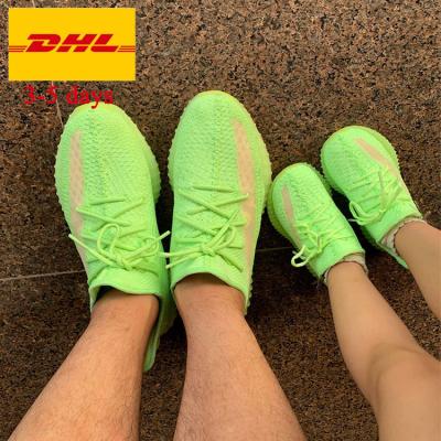 China 2022 New Design Breathable Original High Quality Children Yeezy 350 Sneakers V2 Kids Sports Shoes Boy Girls Sport Shoes for sale