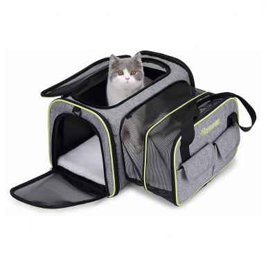 China Hot Selling Breathable Pet Carrier Bag Soft-sided Portable Travel With Pockets For Puppies Cats Bag for sale