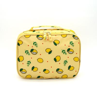 China Universal hot sale polyester cosmetic bag, cosmetic case, makeup pouch with handle brush roll bag for sale