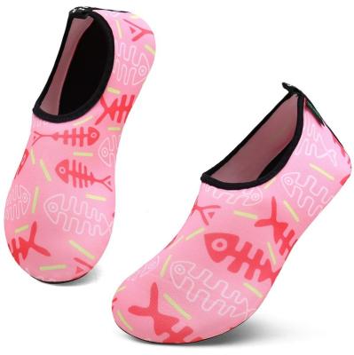 China 2022 Anti Slip Aqua Socks Kids Water Shoes Beach Boys Girls Outdoor Sports Shoes for sale