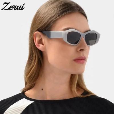 China Fashion Sunglasses Brand Designer Oversized Flat Top Sunglasses Gradient Punk Sun Glasses For Ladies for sale