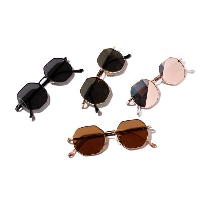 China 2020 Fashion Sunglasses Shape Small Frame Sunglasses Vintage Classic Polygon Clear Lens Sunglass For Women for sale