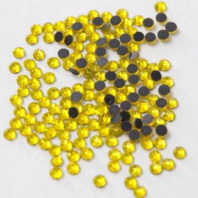 China Flatback Yiwu Factory Flatback Rhinestones Chinese Dmc Stone Cut Yellow Glass Loose Hot Fixing Machine For Dress for sale