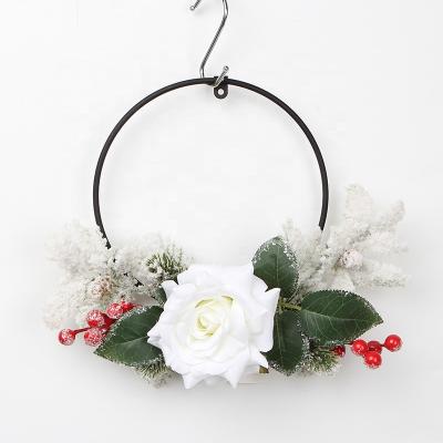 China NEW DESIGN Artificial Flower Fashional White Rose Winter Home Decor with Christmas Berry Spray Snow Artificial Flower Circle Garland for sale