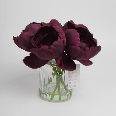 China Beautiful colorful hot sale wedding and table decoration artificial flowers tulip pot with fake water for sale