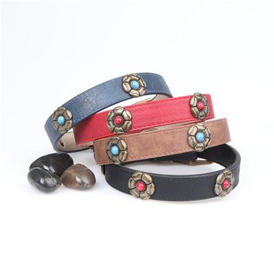 China Personalized Custom PU Leather Dog Collar With Metal Flower Bronze Manufacturer Wholesale Price for sale