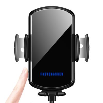 China Qi 15W Fast Charging Auto-Fixing Wireless Car Sensor Radio Car Charger Mount Smart Wireless Charger for Iphone for sale