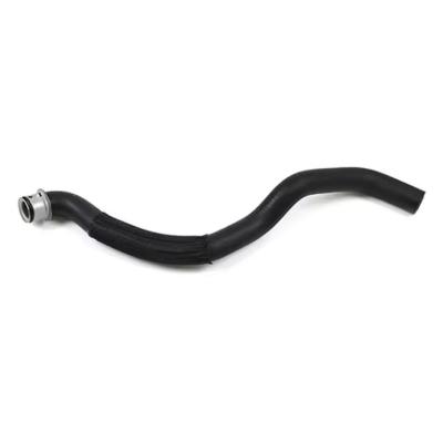 中国 2045017182 Radiator Coolant Tube / Radiator Hose For Mercedes Benz W204 販売のため