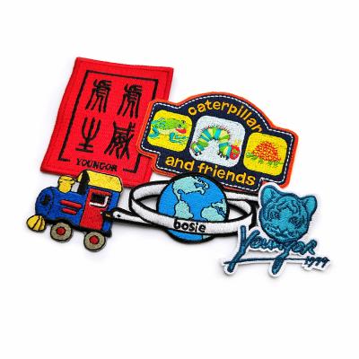 中国 heat press patches child clothes 3d dress rhinestone tackle twill thick quality word patches for jackets hats 販売のため