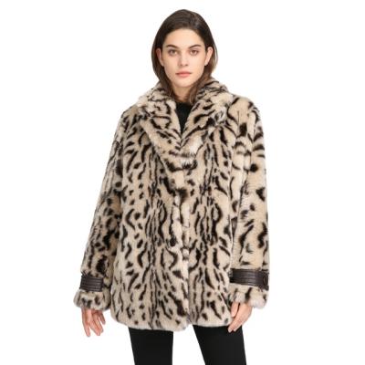 China Hot Customized Anti-Shrink Leopard Print Plus Size Women Winter Jacket Fashionable Faux Fur Coat For Ladies for sale