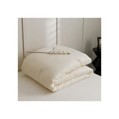 China 100% Soft China High Quality Cotton Bedroom Quilt Cover Bedding Sheet Hotel Bed White Quilt for sale