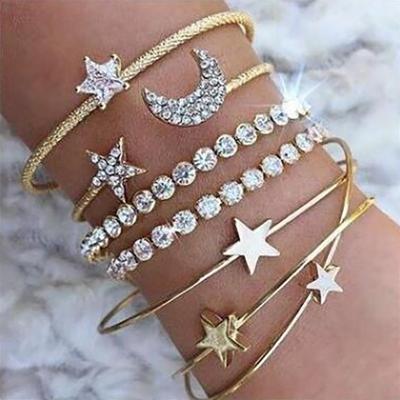 China Simple BOHEMIA Ladies Star Moon Diamond and Peach Heart Star Bracelet Four-piece Fashionable Set Bangle for sale