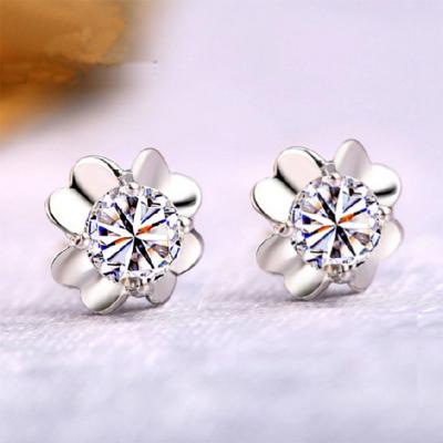 China Happiness News Simple White Gold Stone-plated Earrings TRENDY Four Leaf Clover Earrings for sale