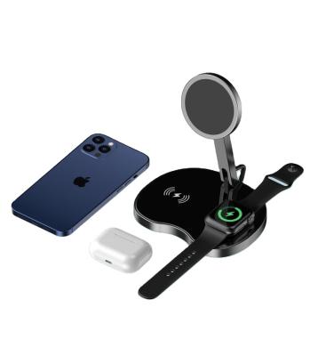 China Smart Watch 15W Magnetic Foldable 3 in 1 Wireless Charger Station for iPhone 13 for sale