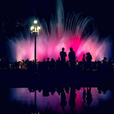 China Customized Modern Interactive Funny Outdoor Modern Water Curtain Rain Water Fountain Led Light for sale