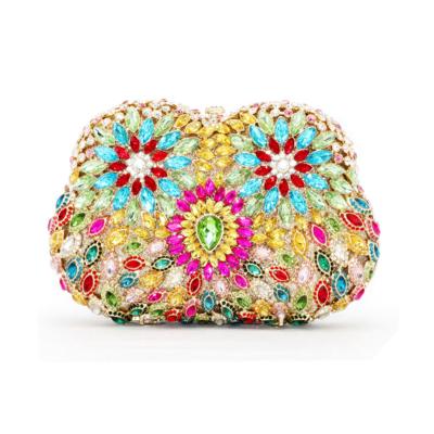 China Luxury Red Diamond Hot Square Handbag Turquoise Toiletry Bag Fashion Clutches Elegant Crystal Diamond Wallet Brand Wedding Purses for sale