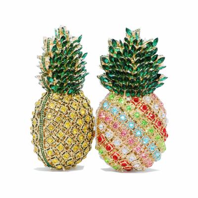 China Diamond Luxury Crystal Green Pineapple Evening Clutch Bags Ladies Party Diamond Handbags Women's Purse Chain Clutch Bags for sale