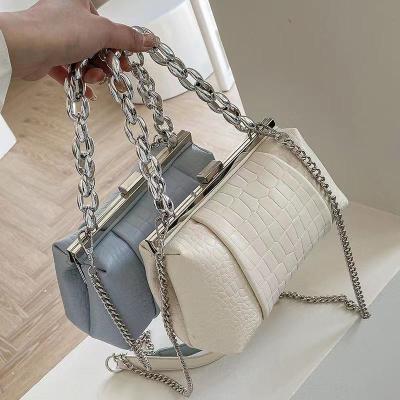 China 2022 Women's Thick Handbags Stone Pattern Chains Waterproof Luxury Ladies Shoulder Armpit Cross - Body Clip Bolsa for sale