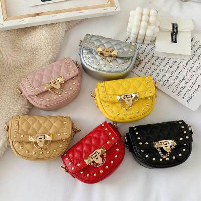 China Messenger cross small fashion chain sling lady bags mini bags - news kids body bag mini purses wild pu leather women bags for sale