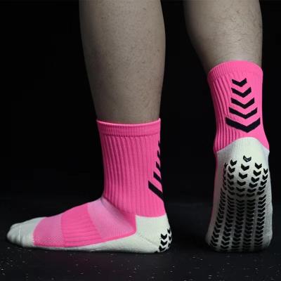 China Fashion Design Breathable High Quality Men Sports Anti Slip Tube Trampoline Soccer Custom Socks Soccer Sports Grab Socks for sale