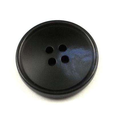 China Dry Cleaning Fashion Horn Suit Button With Color for sale