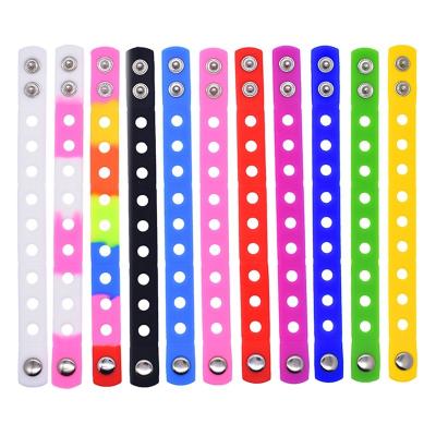 China Wholesale Promotional Gift Hinge Charm Wholesale Promotional Gift PVC Soft Silicone Wristbands For Kids Party Favors for sale