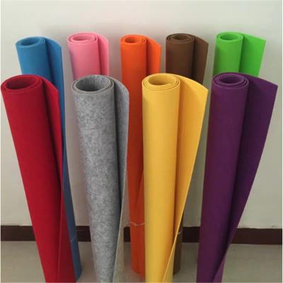 China Sustainable Colorful Felt Fabric Supplier Needle Punched Polyester Felt Roll Made In China for sale