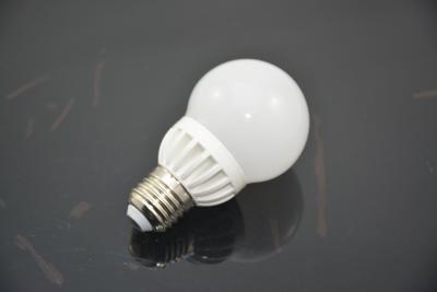 China Residential Lighting 2835SMD E26 LED Globe Light Bulbs 5Watt 2700K , 2 Year Warranty for sale