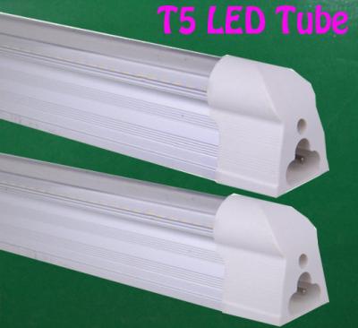 China El tubo T5 2200lm de la biblioteca 1200m m LED del microprocesador 20W de Epistar calienta 3500K blanco en venta