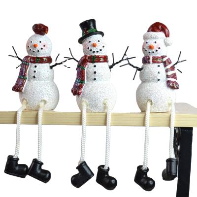 China Custom made Europe polyresin shelf sitter keepsake resin snowman shaped Christmas ornaments for sale