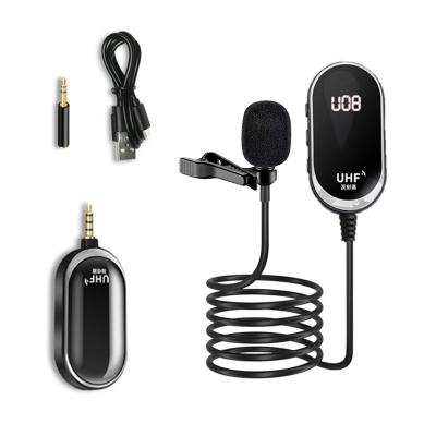 China New hot sale professional wireless record audio interview microphone lavalier microphone with earphone splitter collar microphone for sale