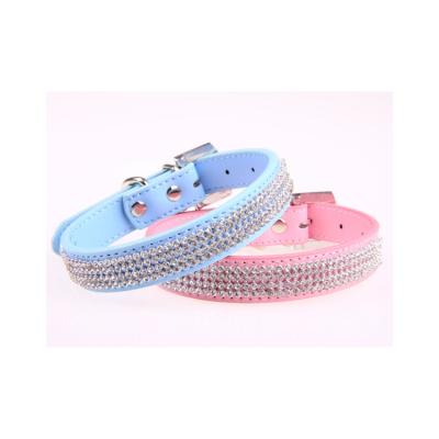 China Safe Lights and Fashionable Leather Pet Charm Long Lasting Pet Collar Luxury Training Dog Collar for sale