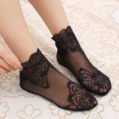 China 2021 New Summer Cotton Thin Medium Tube Antibacterial Silk Socks Non Slip Invisible Socks Women's Boat Socks for sale