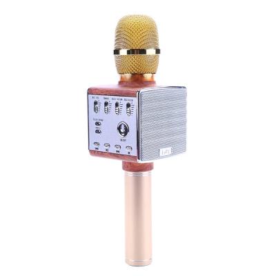 China Karaoke D8 Mic Recording Speaker Wireless Handheld Microphone Portable Microphone for sale