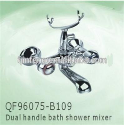 China Floor Stand Faucets Porcelain Shower Set , Bath Mixer Made In Porcelain for sale